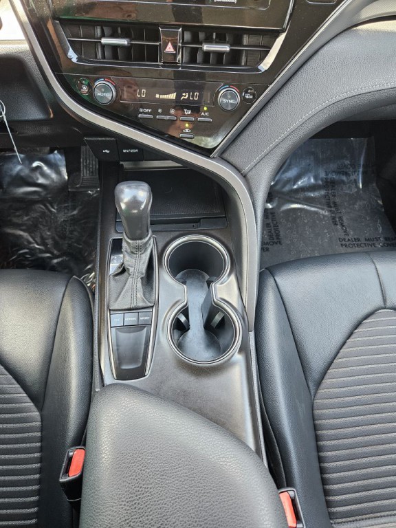 2022 Toyota Camry Image 16