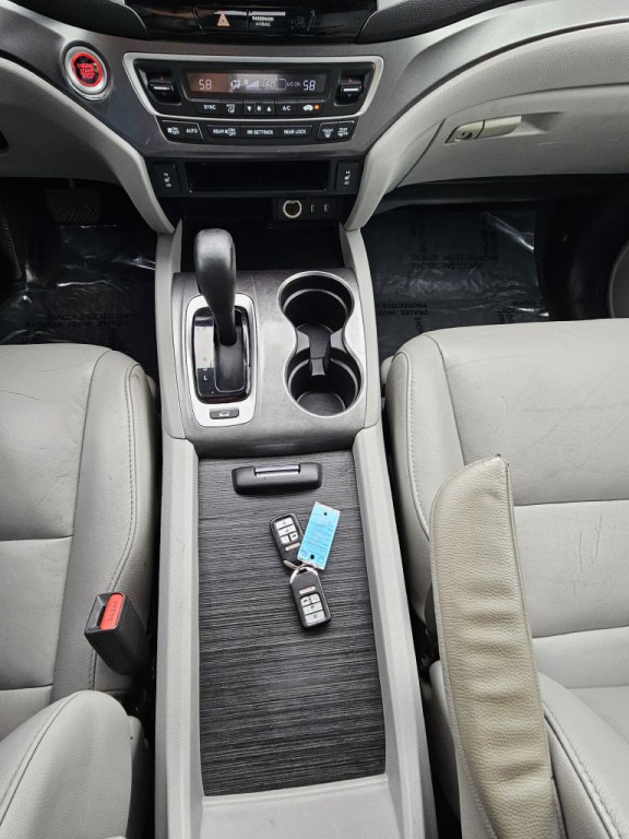 2018 Honda Pilot Image 15