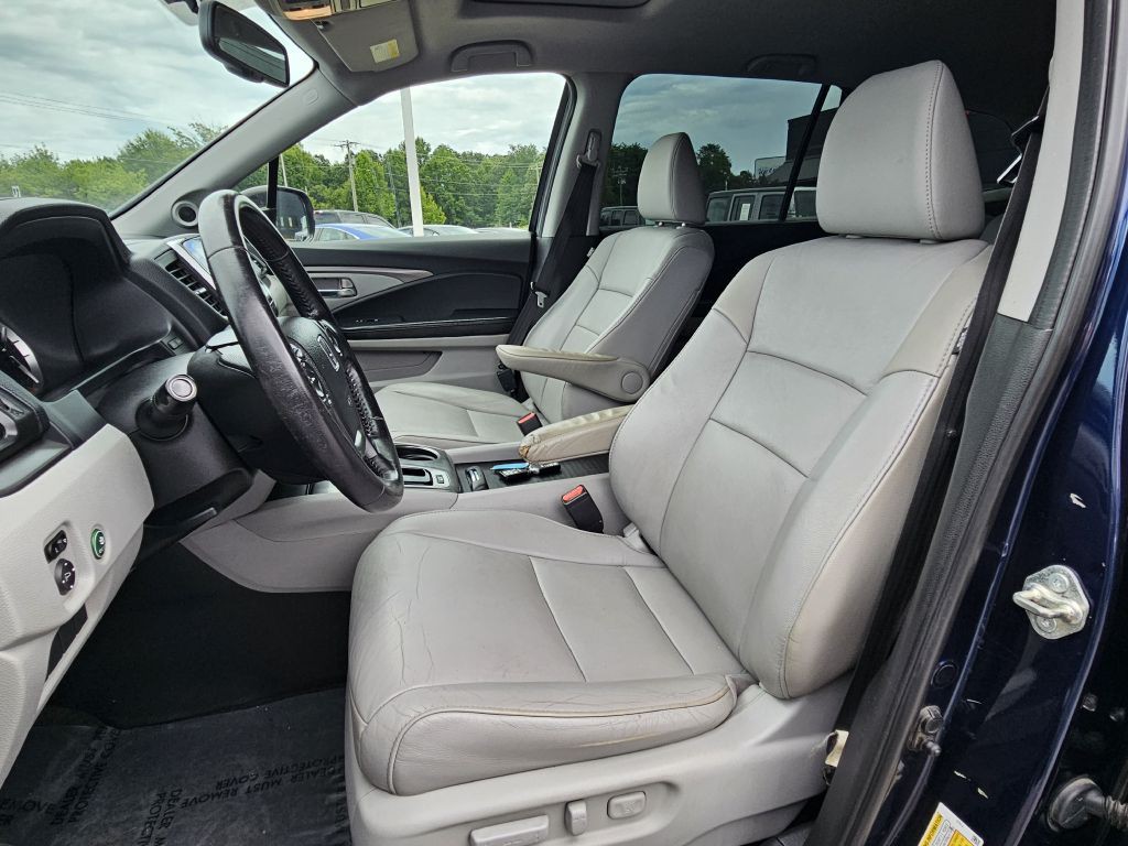 2018 Honda Pilot Image 17