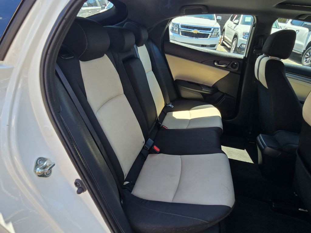 2019 Honda Civic Image 24