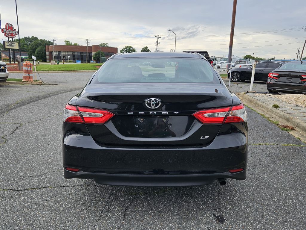 2018 Toyota Camry Image 4