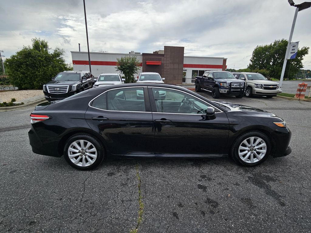 2018 Toyota Camry Image 6