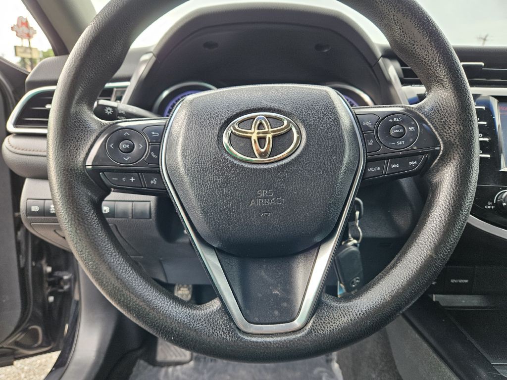 2018 Toyota Camry Image 11