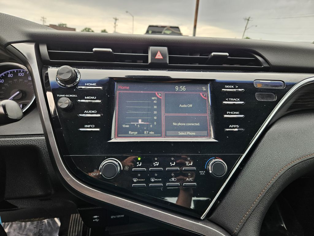 2018 Toyota Camry Image 13