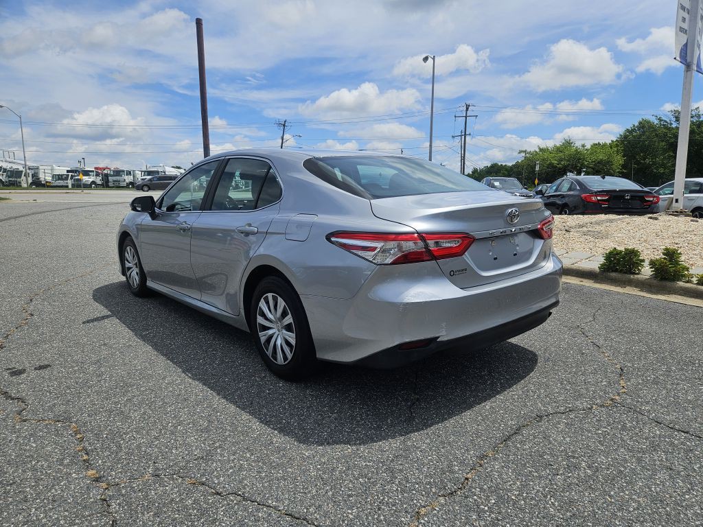 2018 Toyota Camry Image 3