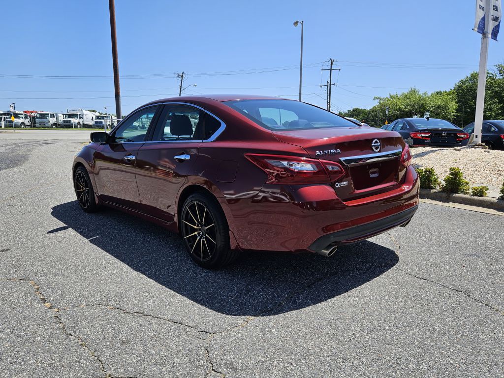 2018 Nissan Altima Image 3