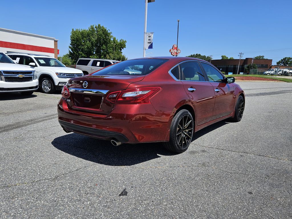 2018 Nissan Altima Image 5