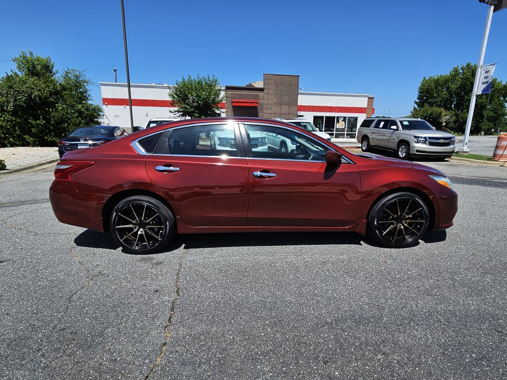 2018 Nissan Altima Image 6