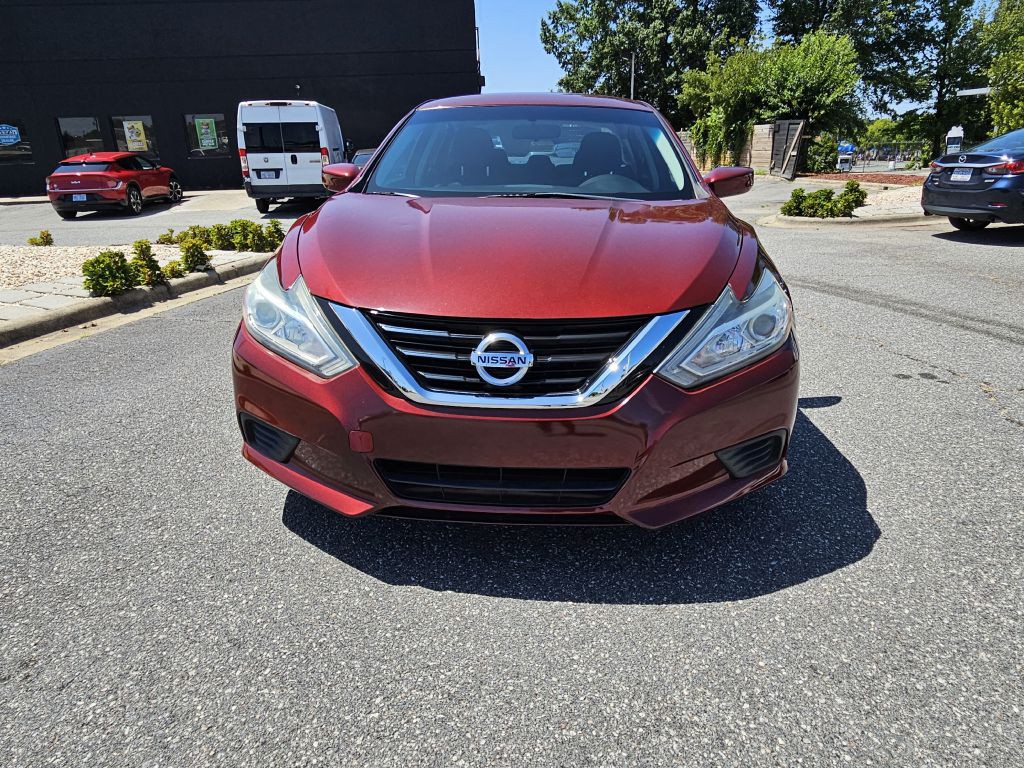2018 Nissan Altima Image 8
