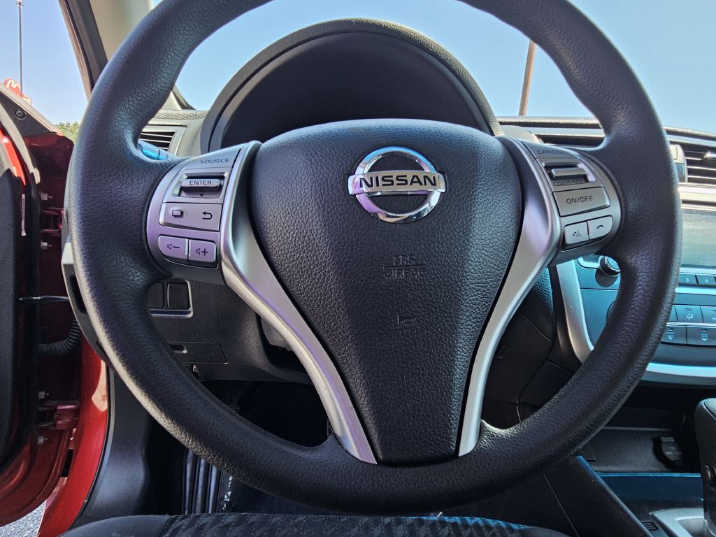 2018 Nissan Altima Image 12