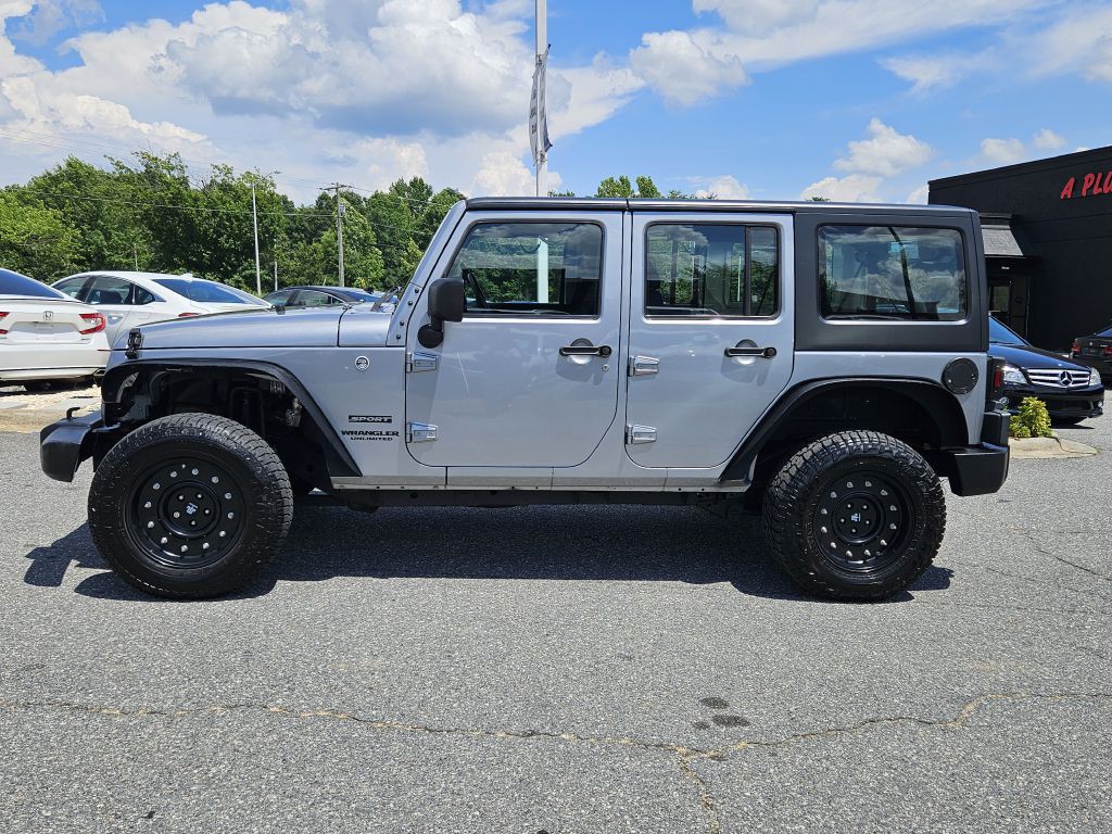 2016 Jeep Wrangler Unlimited Image 2