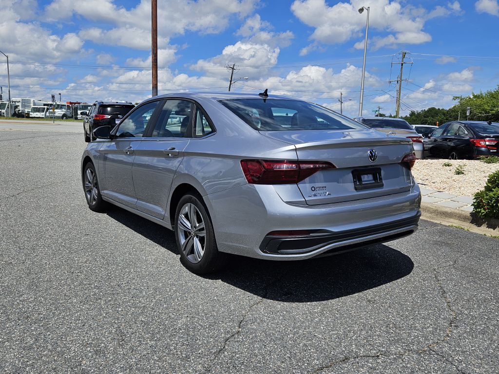2024 Volkswagen Jetta Image 3
