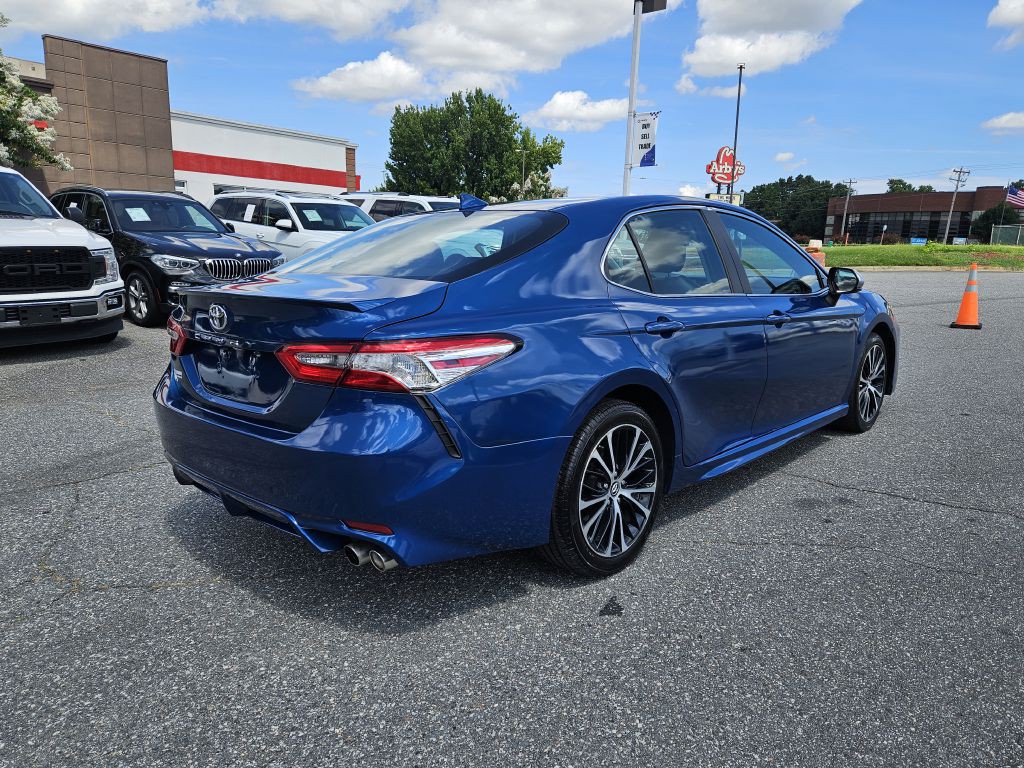 2019 Toyota Camry Image 5