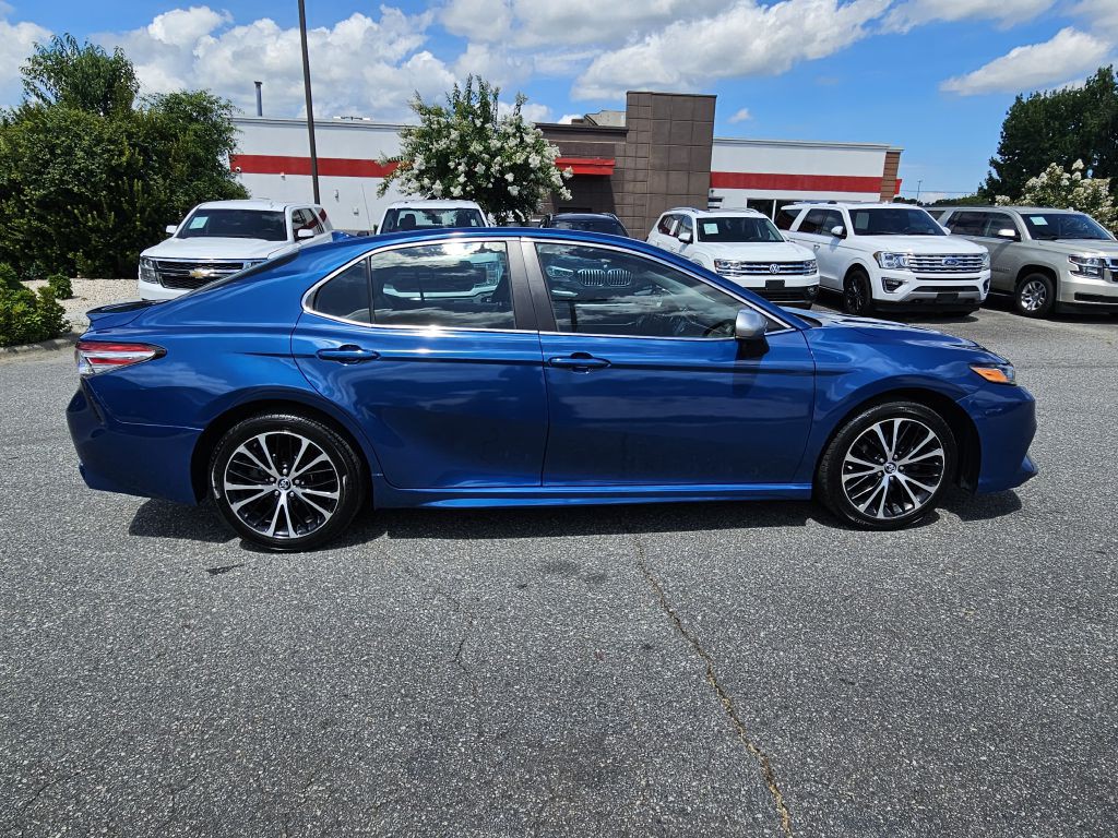 2019 Toyota Camry Image 6