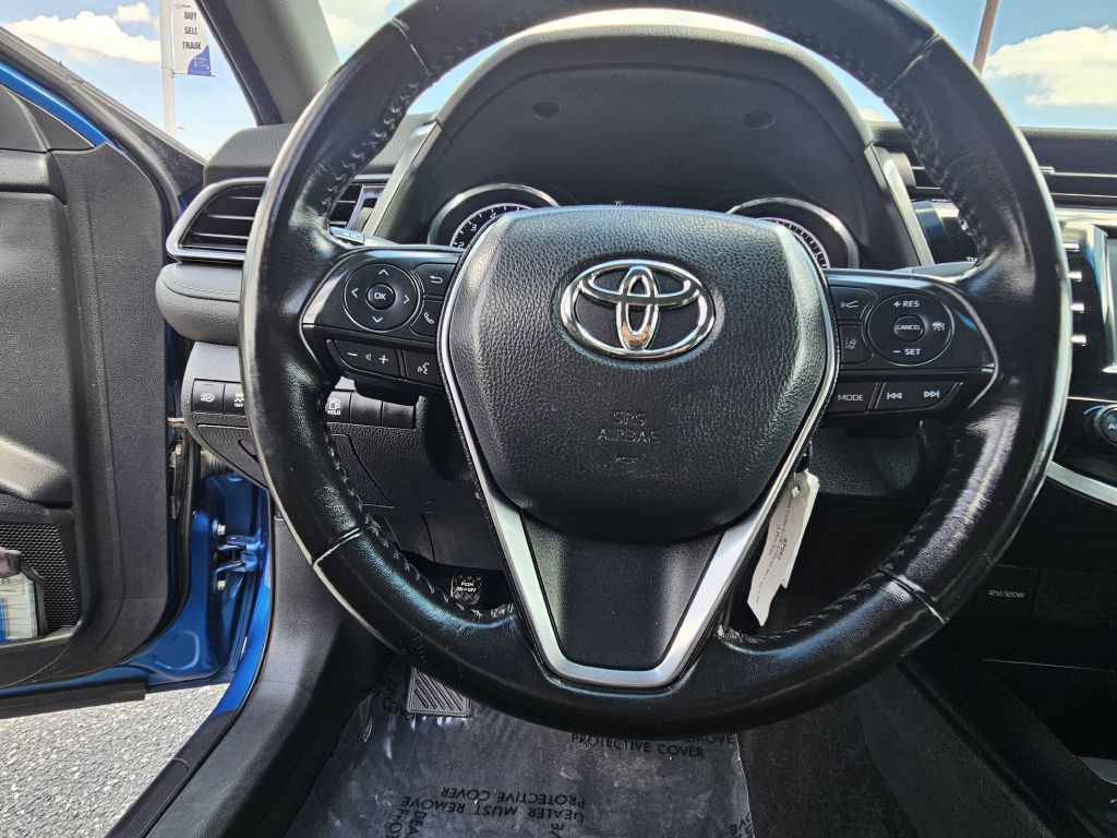 2019 Toyota Camry Image 11