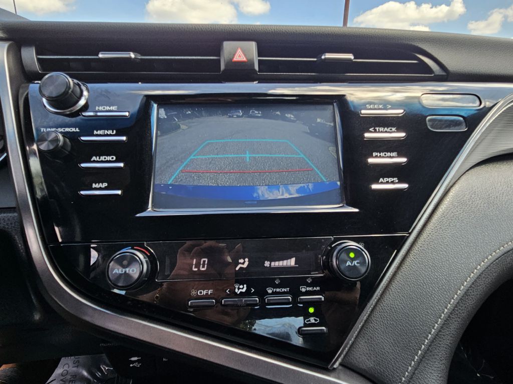 2019 Toyota Camry Image 13