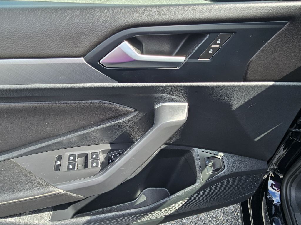 2024 Volkswagen Jetta Image 10