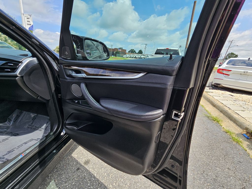 2017 BMW X5 Image 26