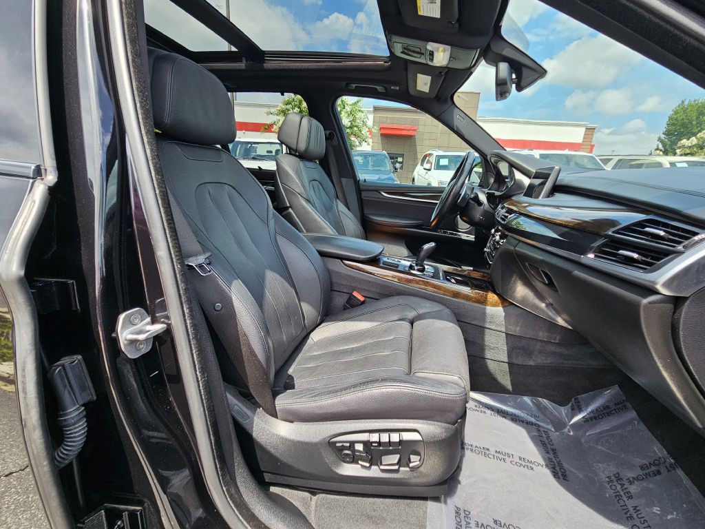2017 BMW X5 Image 27