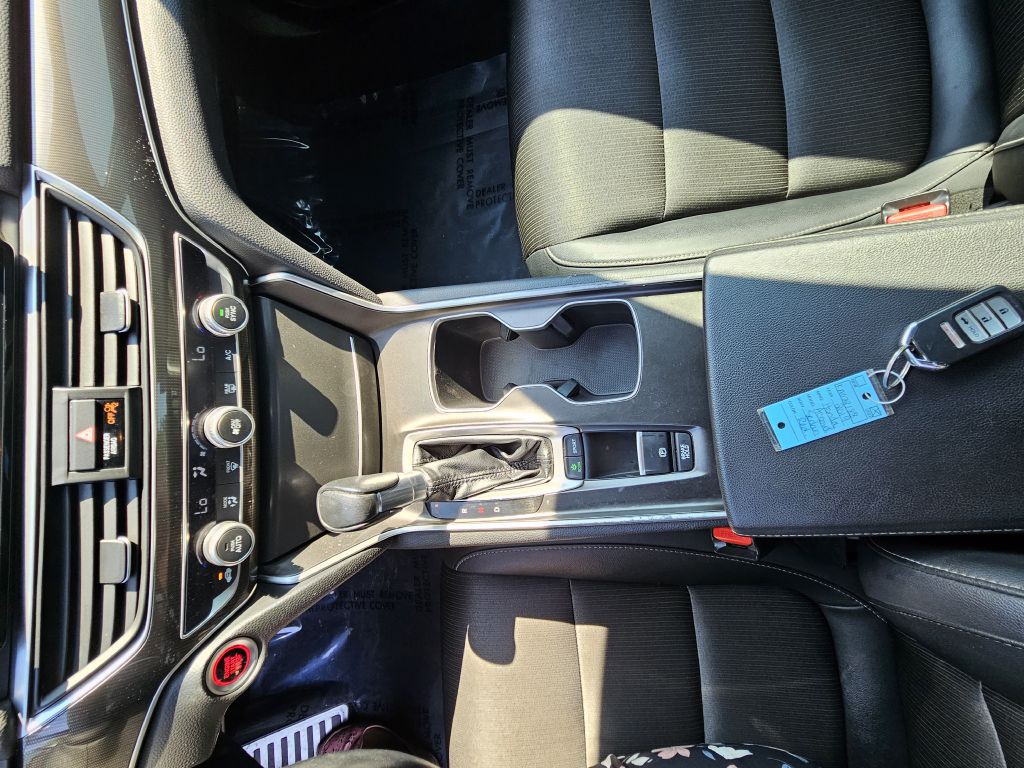 2019 Honda Accord Image 15