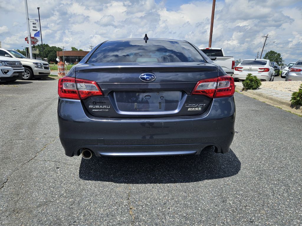2017 Subaru Legacy Image 4