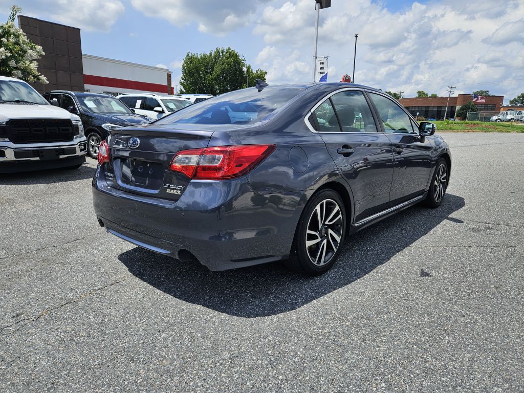 2017 Subaru Legacy Image 5