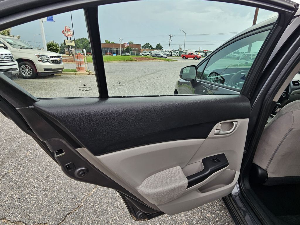 2013 Honda Civic Image 16