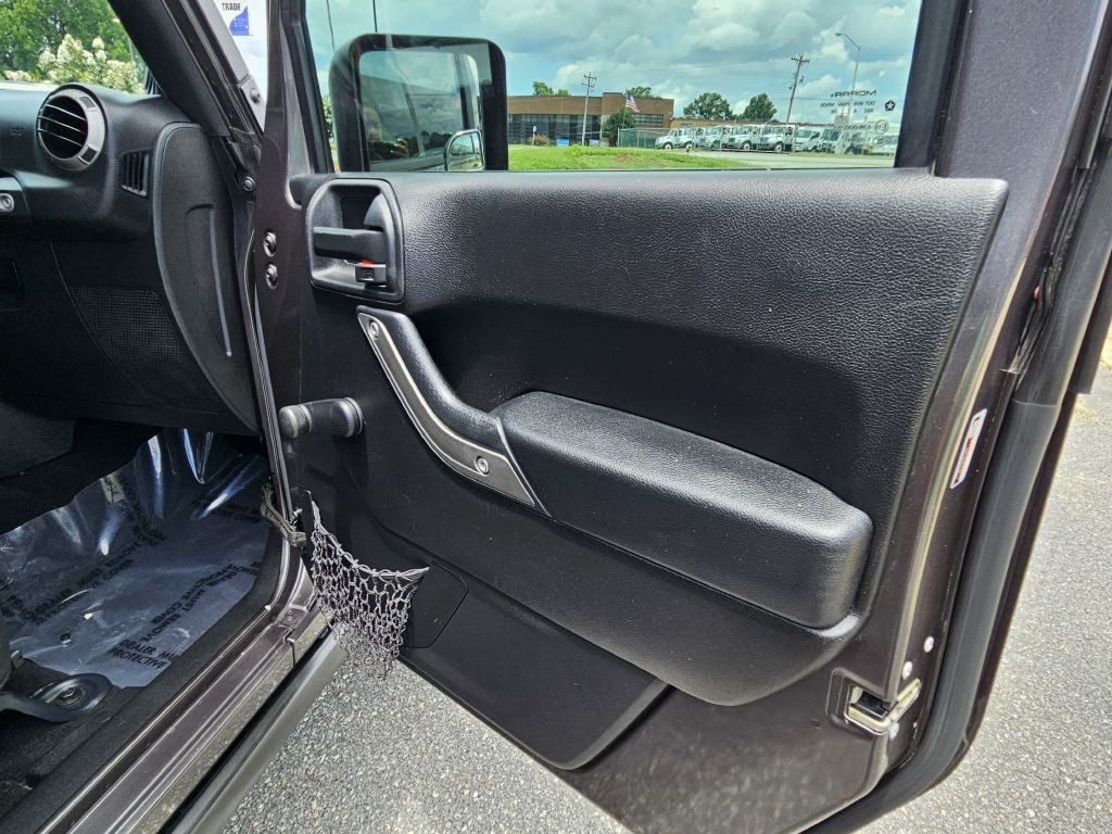 2014 Jeep Wrangler Unlimited Image 20
