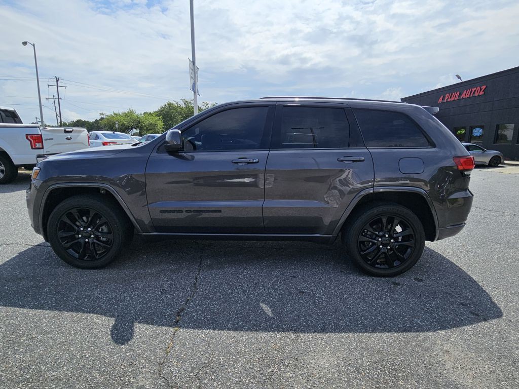 2020 Jeep Grand Cherokee Image 2