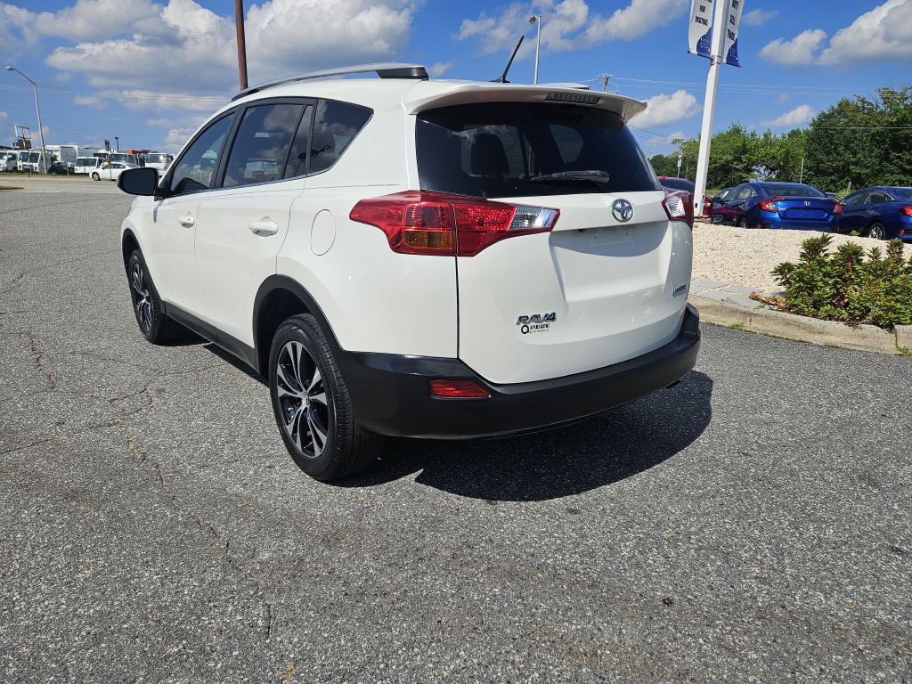 2015 Toyota Rav4 Image 3