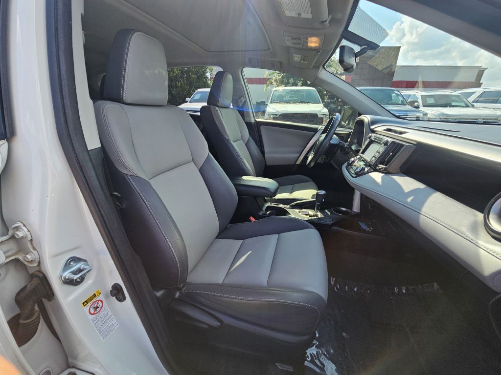2015 Toyota Rav4 Image 23
