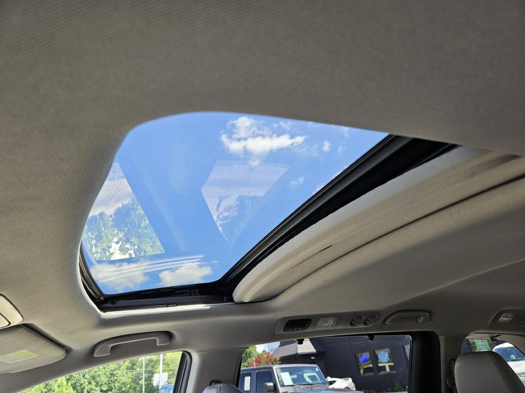 2017 Honda Odyssey Image 16