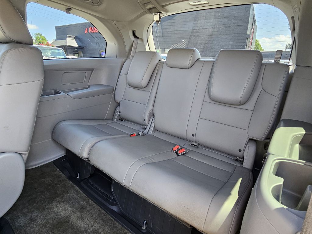 2017 Honda Odyssey Image 19