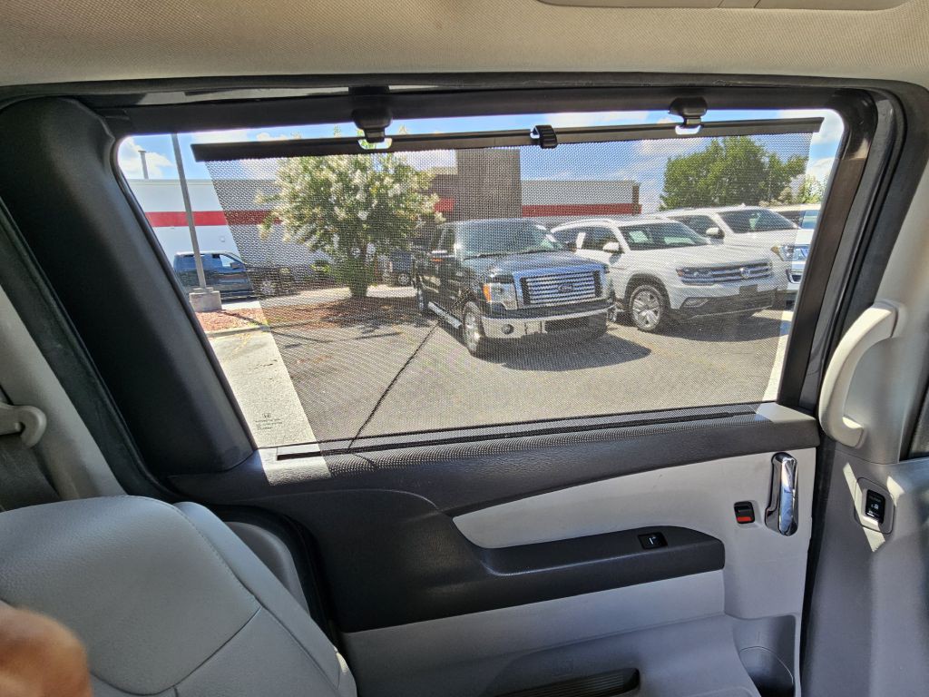 2017 Honda Odyssey Image 25