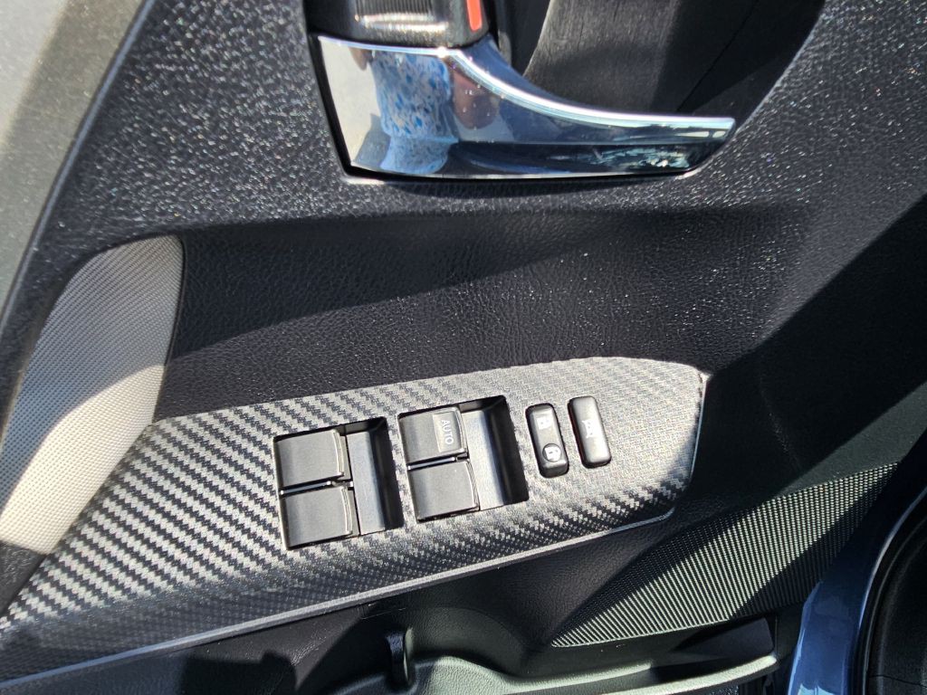 2014 Toyota Rav4 Image 9