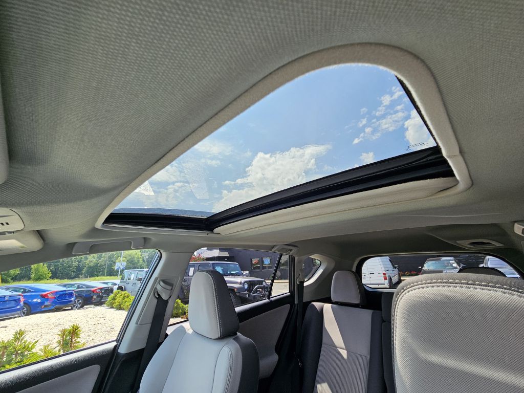 2014 Toyota Rav4 Image 16