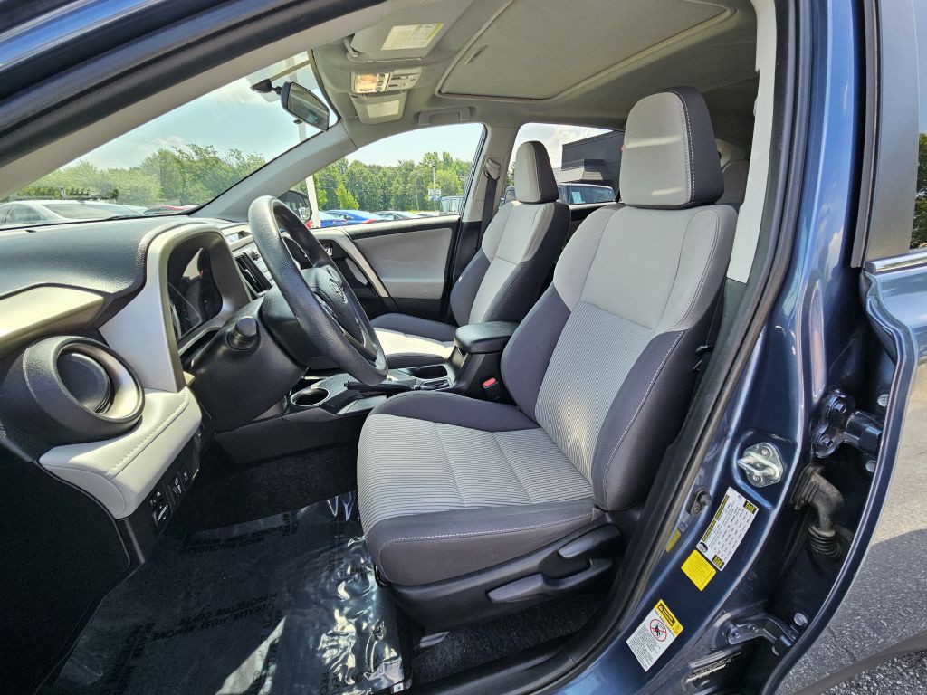 2014 Toyota Rav4 Image 17