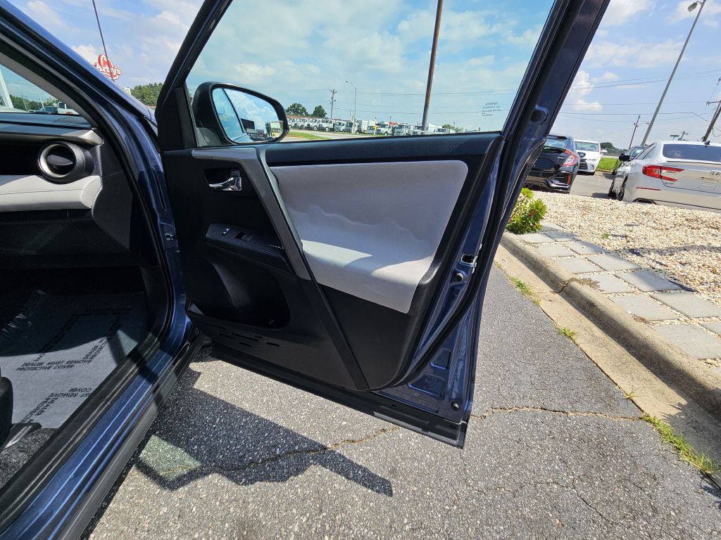 2014 Toyota Rav4 Image 22
