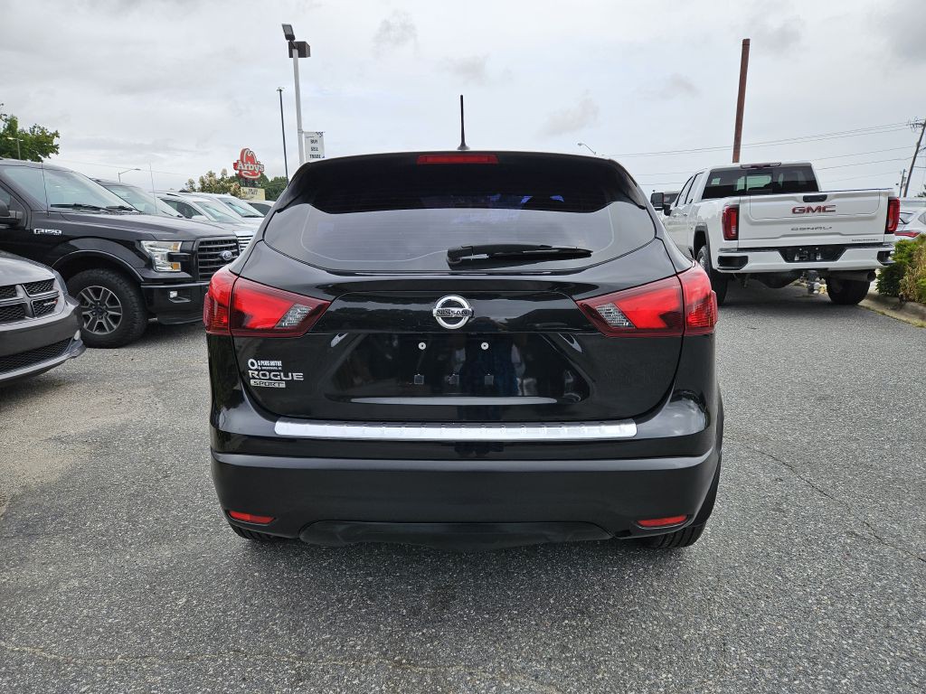 2019 Nissan Rogue Image 4