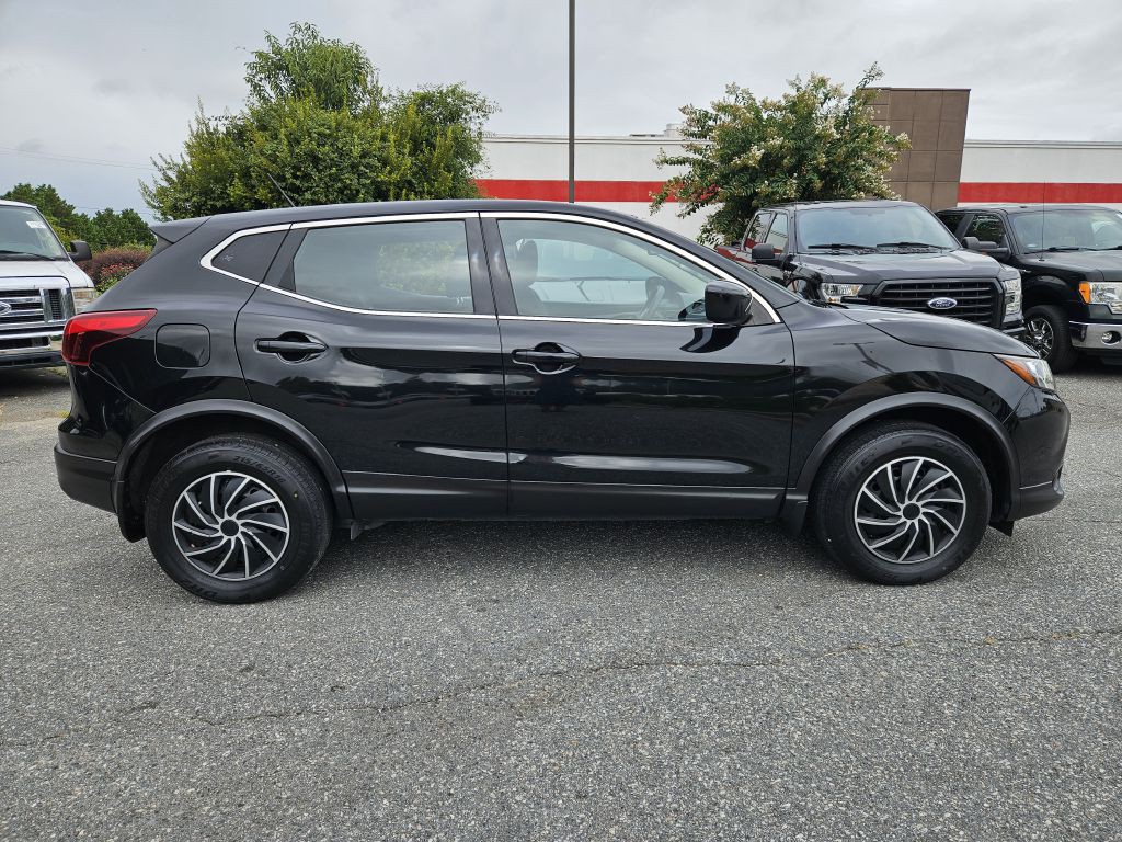 2019 Nissan Rogue Image 6