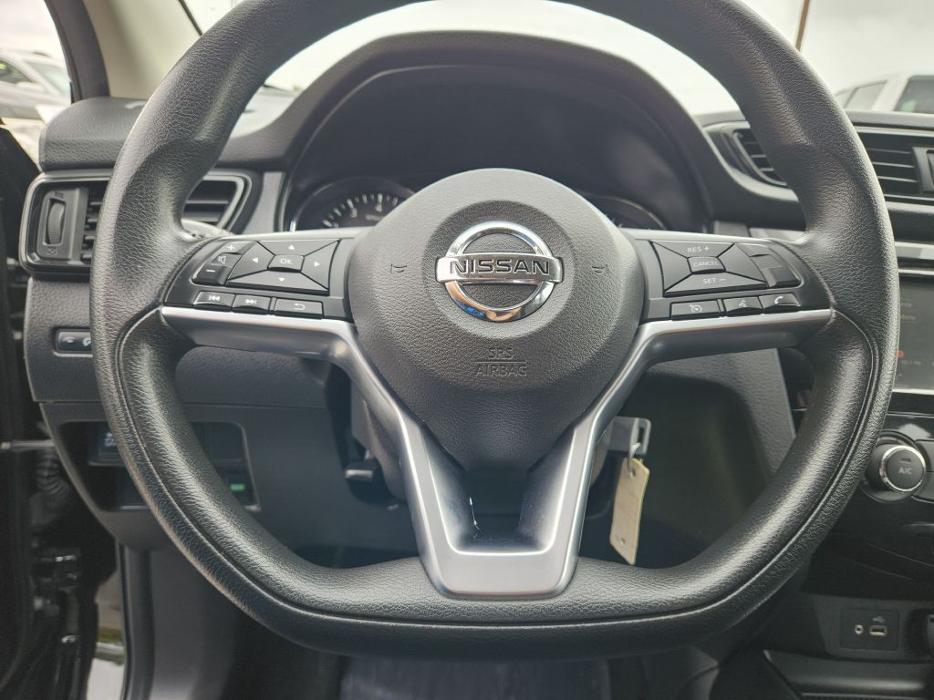 2019 Nissan Rogue Image 12