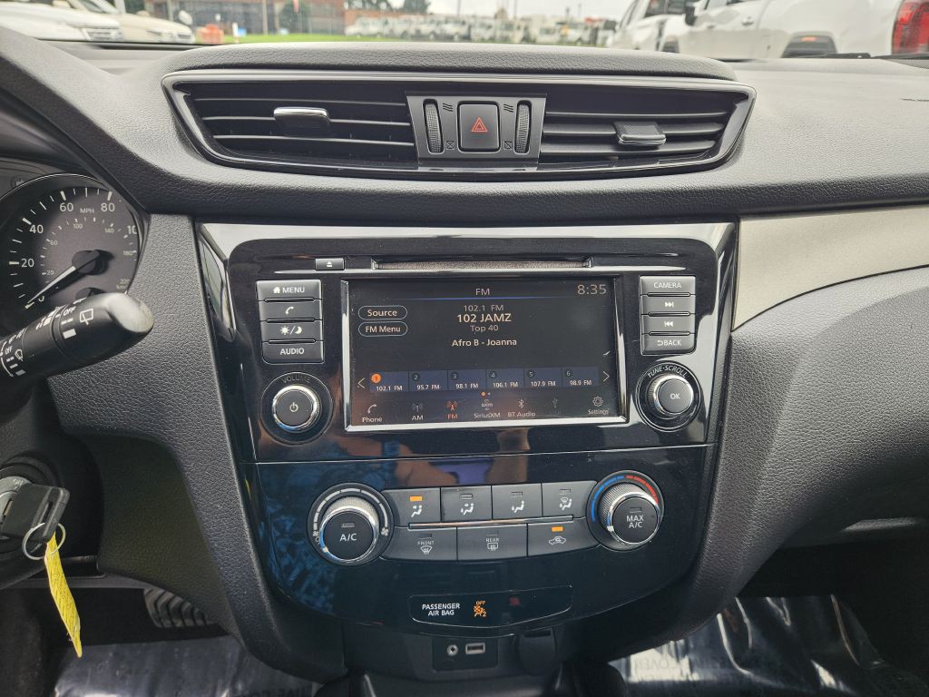 2019 Nissan Rogue Image 13