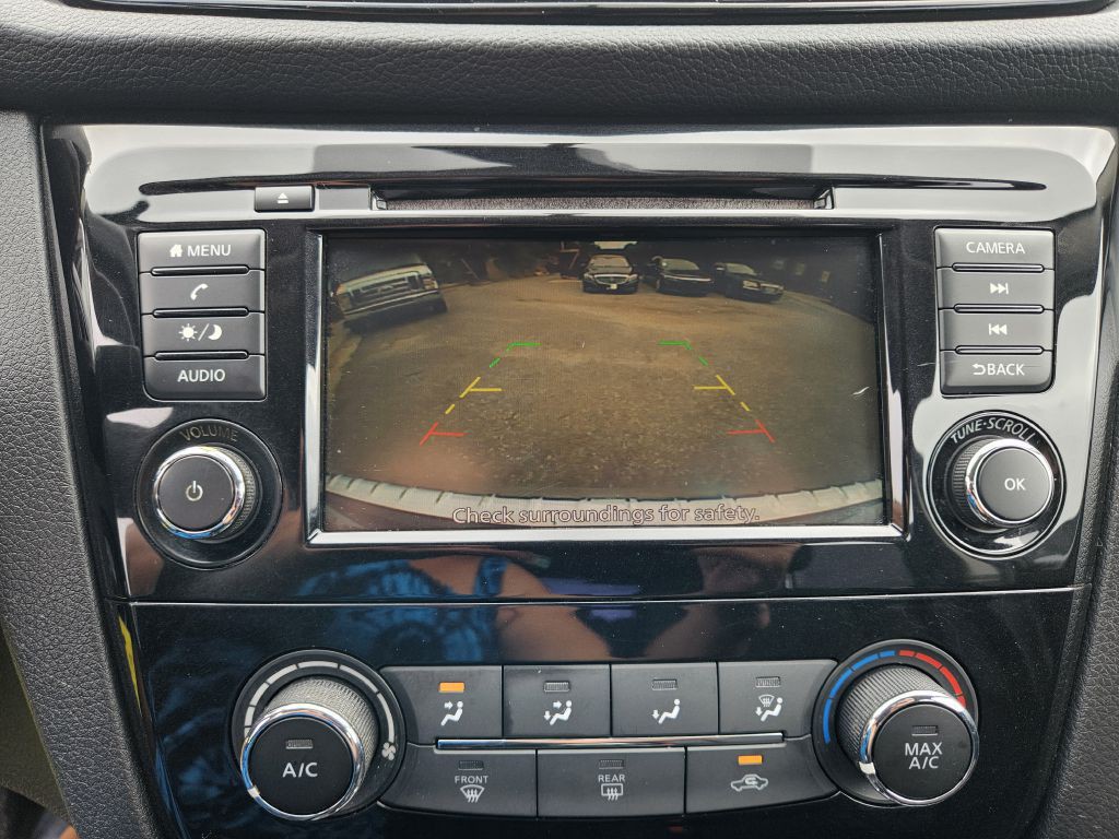 2019 Nissan Rogue Image 14
