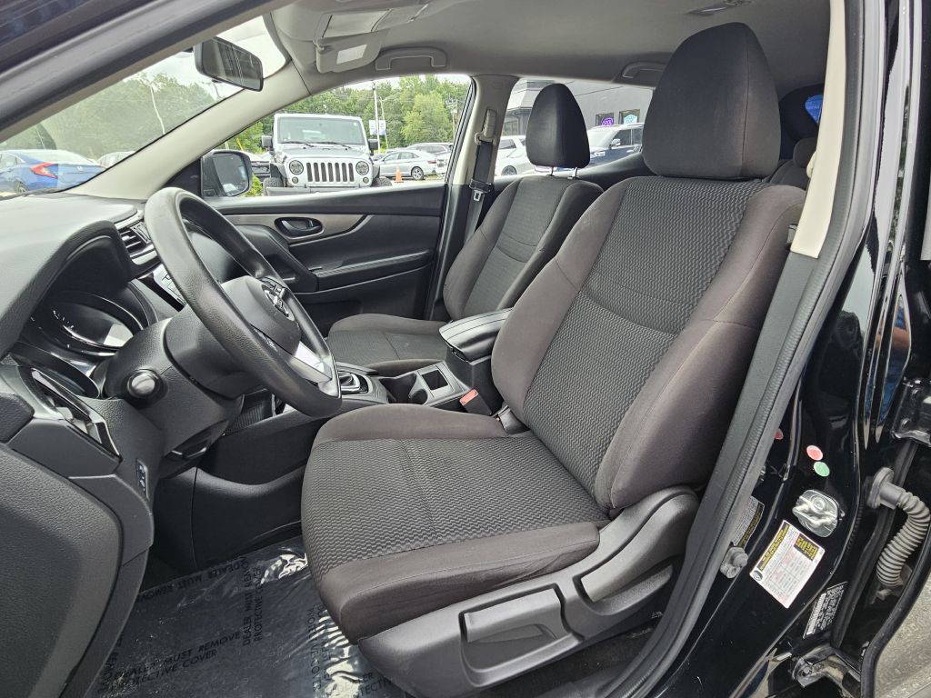 2019 Nissan Rogue Image 16