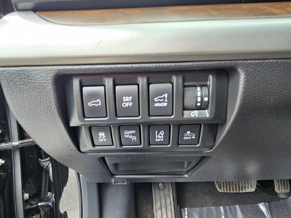 2017 Subaru Outback Image 12
