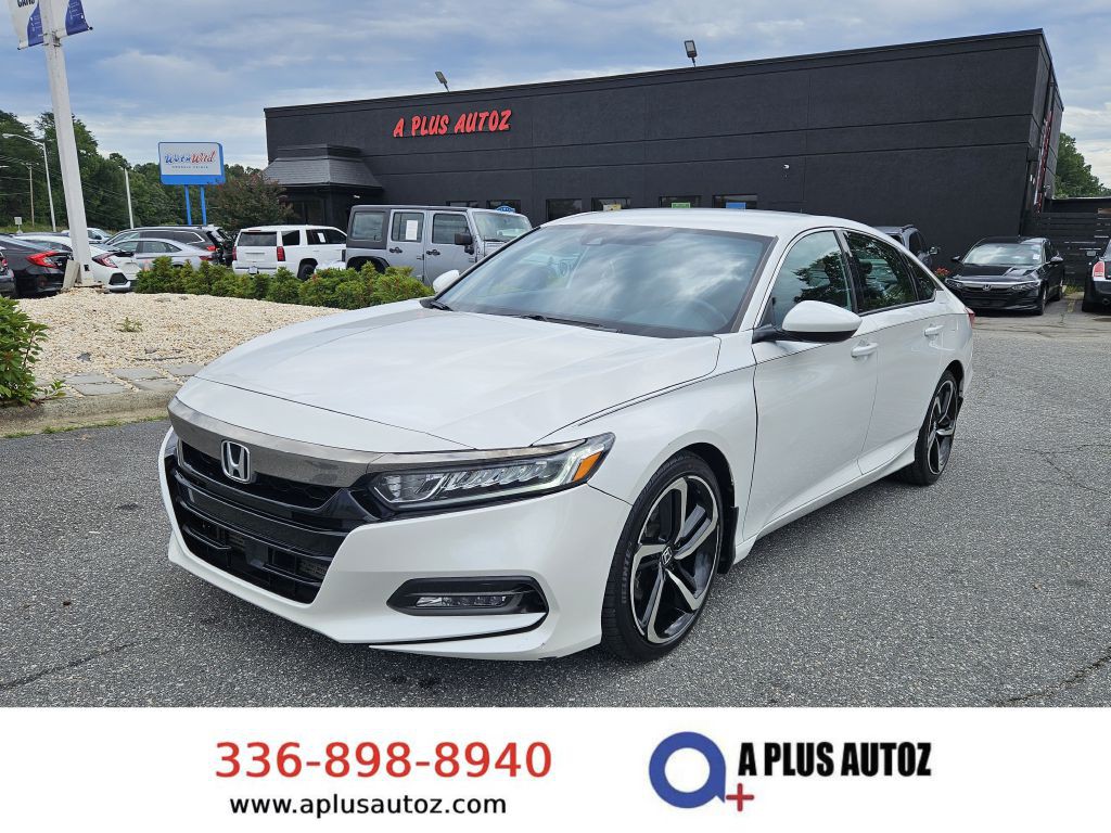 2019 Honda Accord Image 1