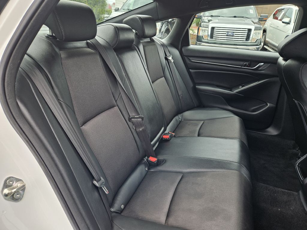 2019 Honda Accord Image 20