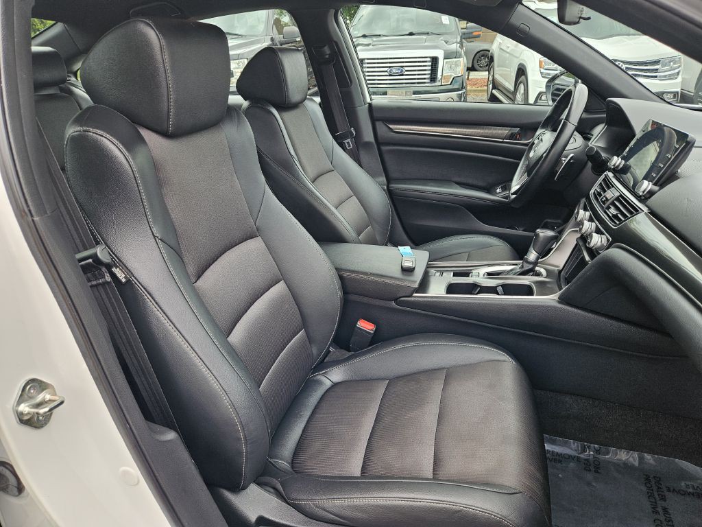 2019 Honda Accord Image 22