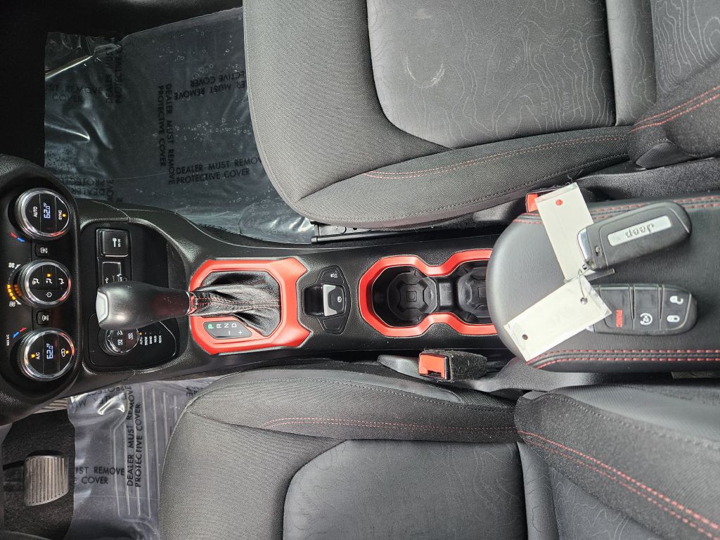 2016 Jeep Renegade Image 16