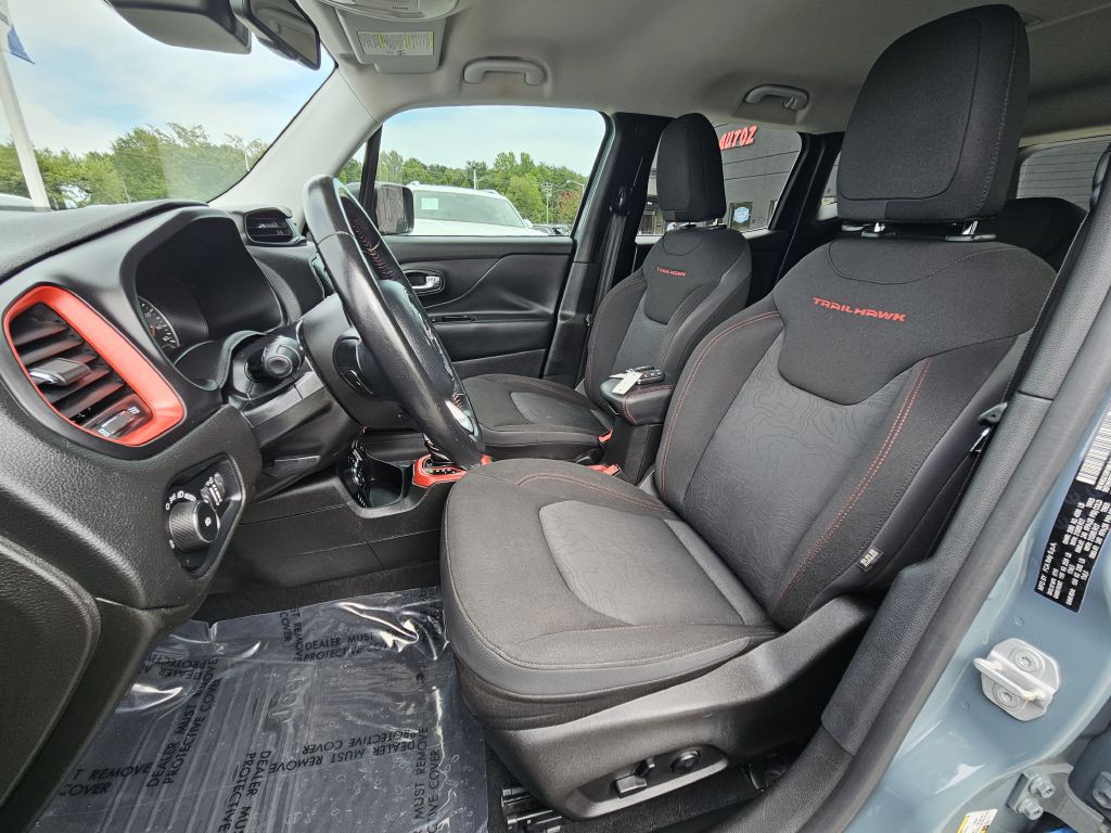 2016 Jeep Renegade Image 17